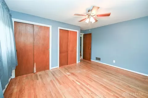 Bedroom - 8678 Elmtree Ave, Springfield, OH 45231 photo 6 of 12