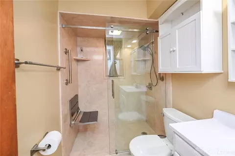 Bath - 8678 Elmtree Ave, Springfield, OH 45231 photo 1 of 2