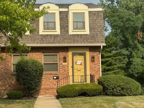 5879 Overbrooke Rd, Centerville, OH 45440