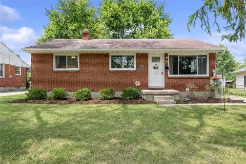 3705 Valleywood Dr, Kettering, OH 45429