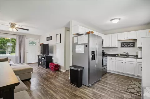 3705 Valleywood Dr, Kettering, OH 45429 photo 9