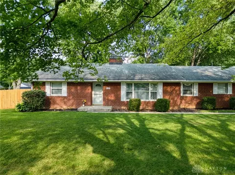 1050 Firewood Dr, Beavercreek, OH 45430