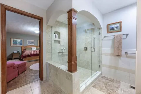Bath - 7800 Stanley Mill Dr, Centerville, OH 45459 photo 3 of 6