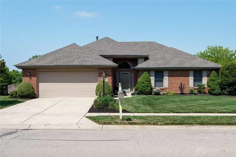 233 Crown Pt, Centerville, OH 45458