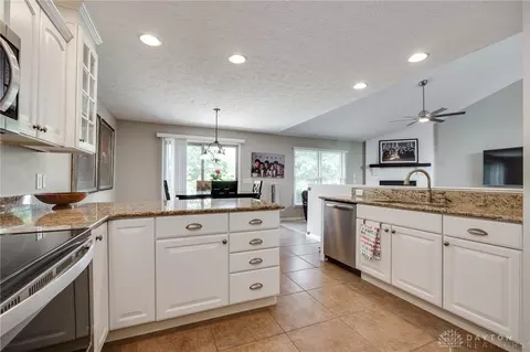 233 Crown Pt, Centerville, OH 45458 photo 18