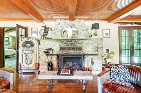 Living - 2259 E Alex Bell Rd, Centerville, OH 45459 photo 5 of 5