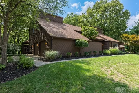 Exterior - 8231 Rhine Way, Centerville, OH 45458 photo 9 of 12