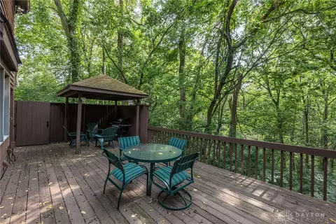 Exterior - 8231 Rhine Way, Centerville, OH 45458 photo 4 of 12