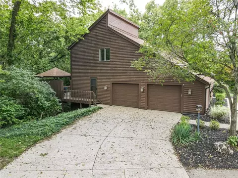 Exterior - 8231 Rhine Way, Centerville, OH 45458 photo 11 of 12