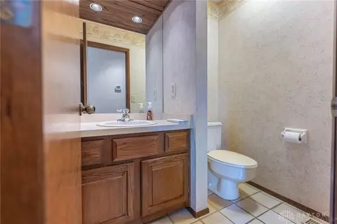 Bath - 8231 Rhine Way, Centerville, OH 45458 photo 4 of 6
