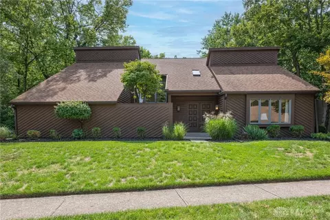 Exterior - 8231 Rhine Way, Centerville, OH 45458 photo 10 of 12