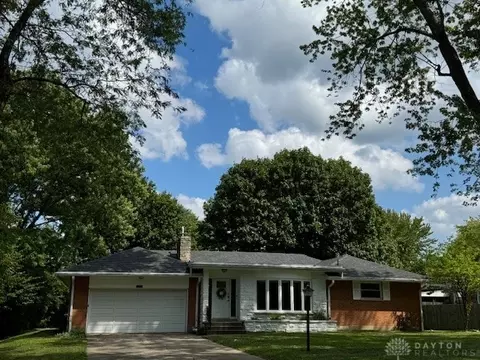 1036 Wyburn Way, Beavercreek, OH 45430