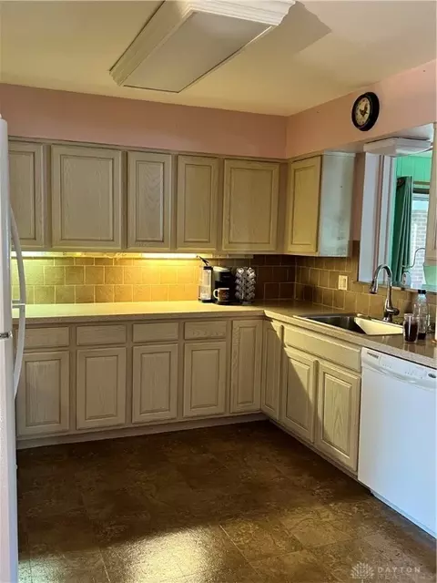 941 Gardner Rd, Kettering, OH 45429 photo 7