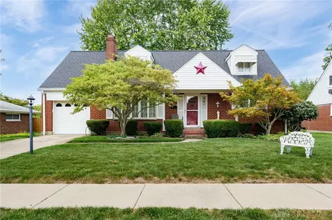 941 Gardner Rd, Kettering, OH 45429