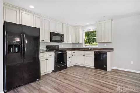 2416 Snyder Domer Rd, Springfield, OH 45502 photo 11