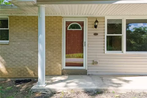 2416 Snyder Domer Rd, Springfield, OH 45502 photo 5
