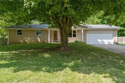 2416 Snyder Domer Rd, Springfield, OH 45502 photo 2