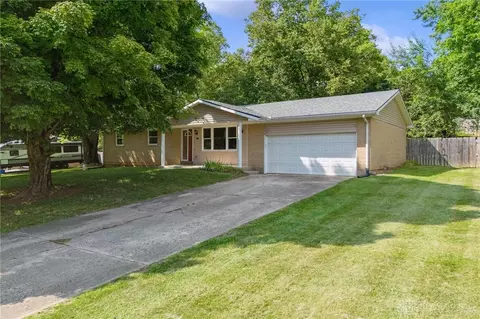 2416 Snyder Domer Rd, Springfield, OH 45502