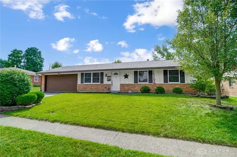 7648 Rothfield Dr, Huber Heights, OH 45424