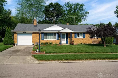 3847 Gardenview Pl, Dayton, OH 45429