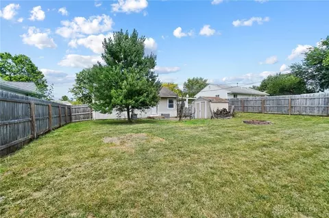 Exterior - 2616 Danz Ave, Kettering, OH 45420 photo 4 of 7