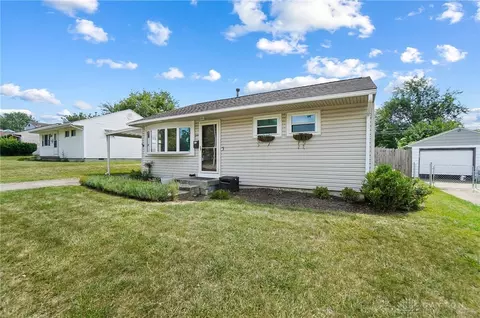 Exterior - 2616 Danz Ave, Kettering, OH 45420 photo 2 of 7