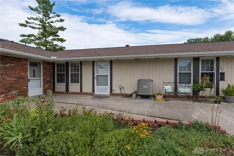 8722 Washington Colony Dr, Washington Township, OH 45458