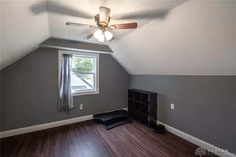 Bedroom - 1031 Mendota Ct, Kettering, OH 45420 photo 5 of 6