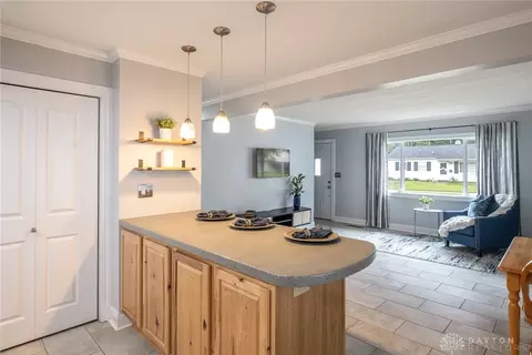 Kitchen - 1031 Mendota Ct, Kettering, OH 45420 photo 3 of 3