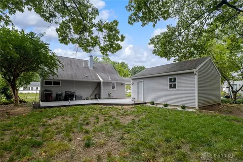 Exterior - 1031 Mendota Ct, Kettering, OH 45420 photo 2 of 4