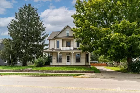 74 S Main St, West Alexandria, OH 45381