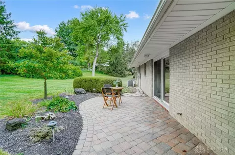 Exterior - 3140 Grist Mill Ct, Kettering, OH 45409 photo 4 of 18