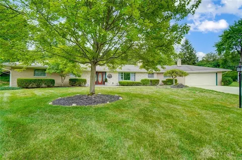 3140 Grist Mill Ct, Kettering, OH 45409