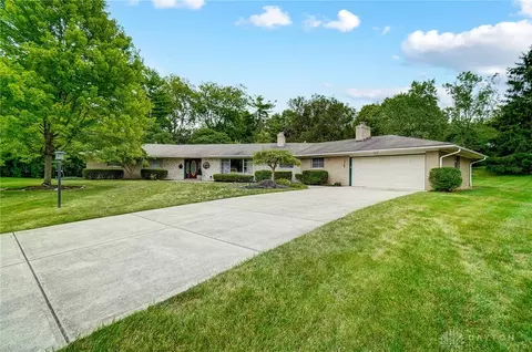 Exterior - 3140 Grist Mill Ct, Kettering, OH 45409 photo 16 of 18