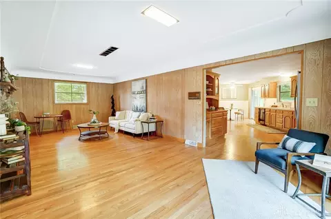 Living - 3140 Grist Mill Ct, Kettering, OH 45409 photo 8 of 9