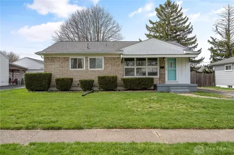 453 Twinning Dr, Dayton, OH 45431
