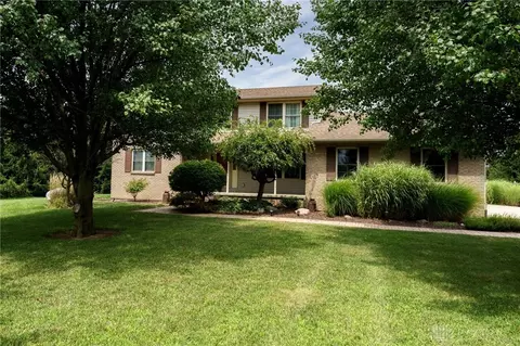 5780 Burr Rd, Jamestown, OH 45335