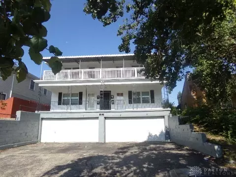 27 S Smithville Rd, Dayton, OH 45431