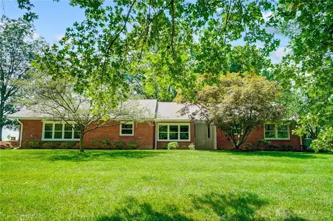 5713 Headgates Rd, Hamilton, OH 45011