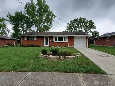 120 W Market St, Springboro, OH 45066
