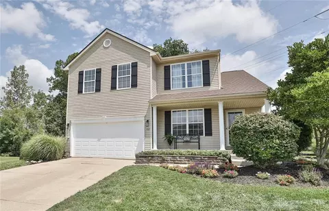 132 Green Meadow Ct, Franklin, OH 45005