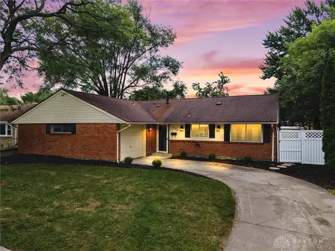 5732 Beth Rd, Huber Heights, OH 45424