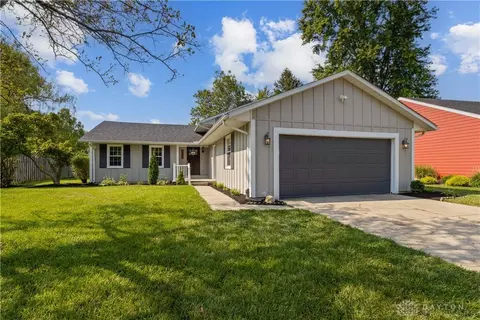 4712 Longford Dr, Middletown, OH 45042