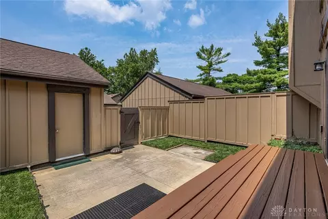 1320 Keystover Trl, Centerville, OH 45459 photo 3