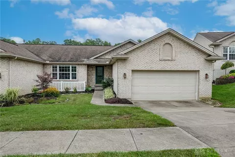2308 Castle Pines Ct, Hamilton, OH 45013