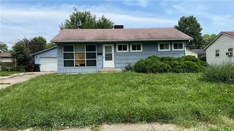 4236 Otis Dr, Dayton, OH 45416