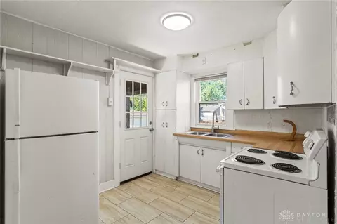 Kitchen - 1833 Hazel Ave, Dayton, OH 45420 photo 1 of 2