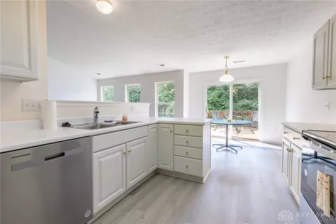 1500 Doddington Rd, Kettering, OH 45409 photo 9