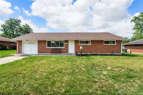 2090 Mattis Dr, Dayton, OH 45439