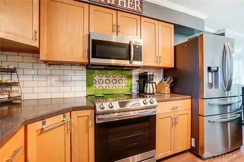 Kitchen - 6339 Manete St, Springfield, OH 45502 photo 3 of 6
